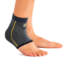 Load image into Gallery viewer, BRACOO FE91 Ankle Fulcrum Sleeve Breathable &amp; 4-way Stretching
